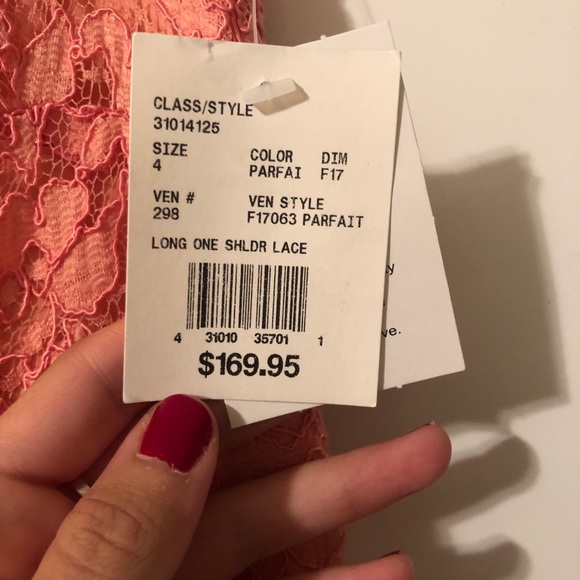 David’s Bridal Dress Parfait color - Picture 2 of 3